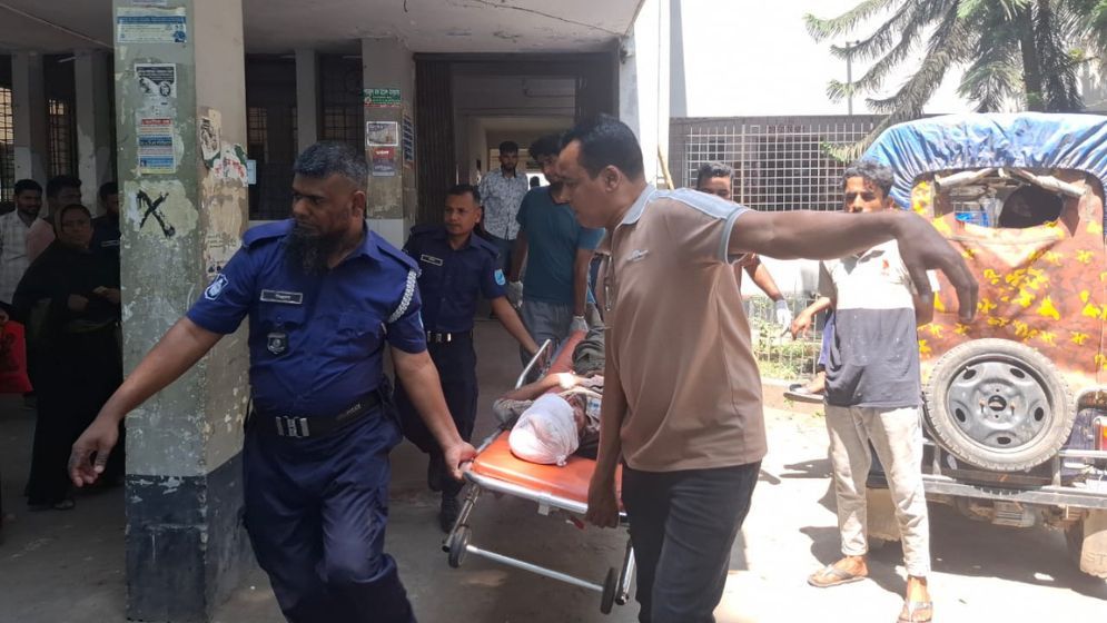 অটোরিকশা ‘ছিনতাইয়ের চেষ্টা’, গণপিটুনিতে যুবক নিহত