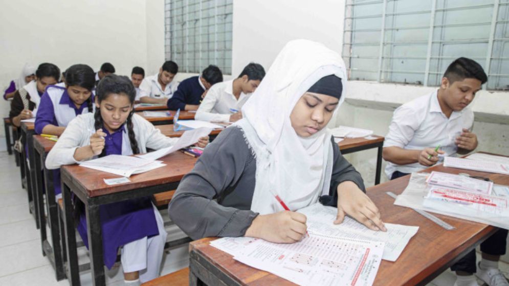 দিনাজপুর বোর্ডে এবার এসএসসি পরীক্ষার্থী ১৮২৪১০