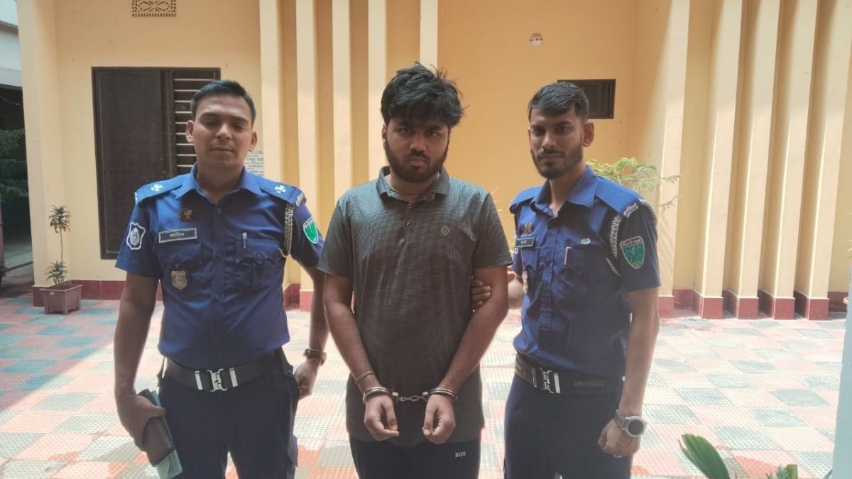 মহানবীকে (সা.) নিয়ে কটূক্তি, যুবক গ্রেপ্তার