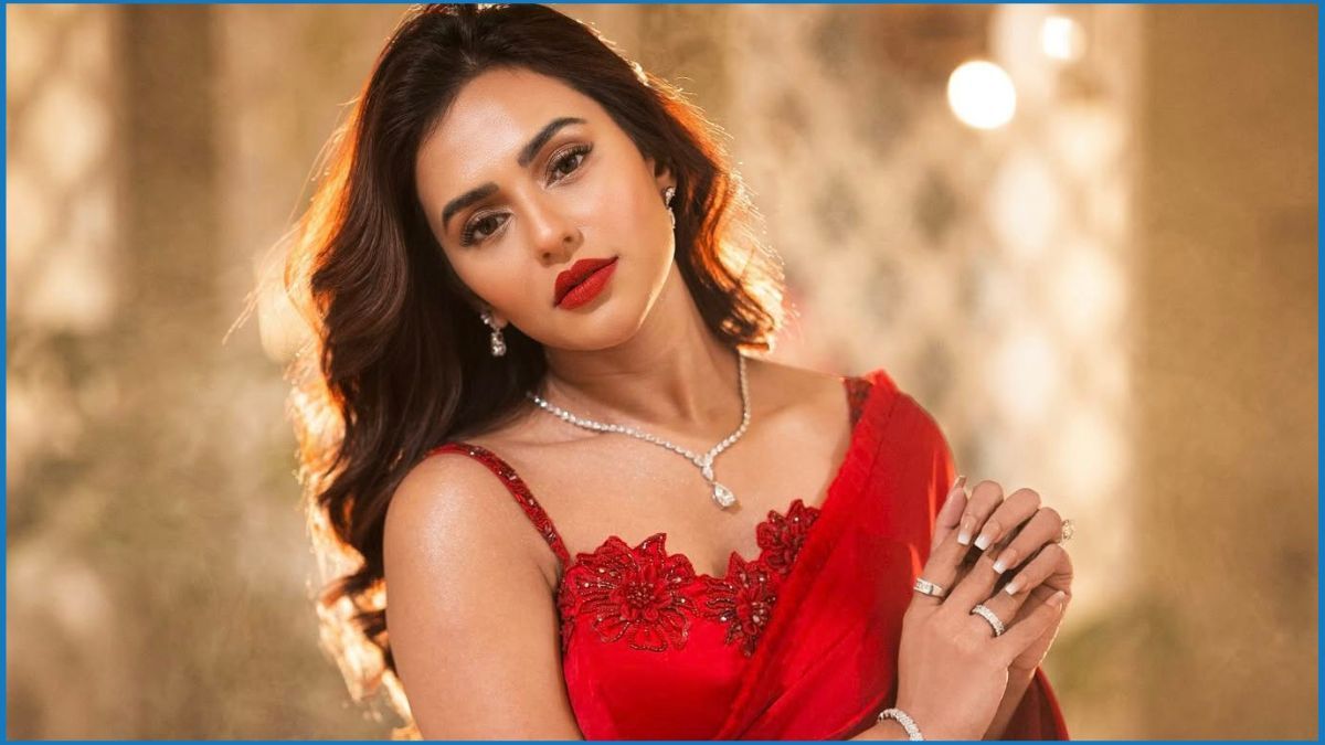 ডিবি কার্যালয়ে নেওয়া হচ্ছে নুসরাত ফারিয়াকে