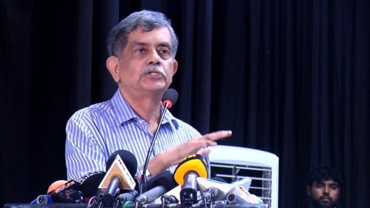 শিক্ষার্থীদের স্কুলমুখী করতে উপযুক্ত পরিবেশ সৃষ্টি করতে হবে : শিক্ষা উপদেষ্টা