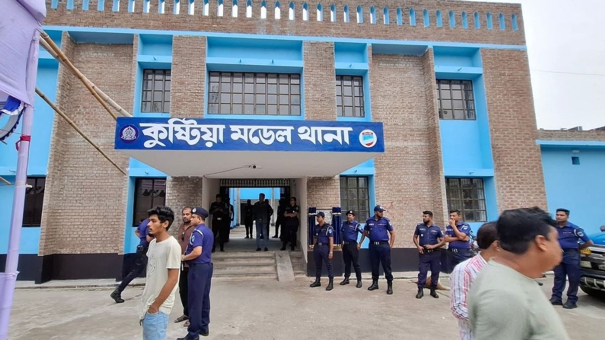 গণঅভ্যুত্থানের ১০ মাস পর কুষ্টিয়া মডেল থানার কার্যক্রম শুরু