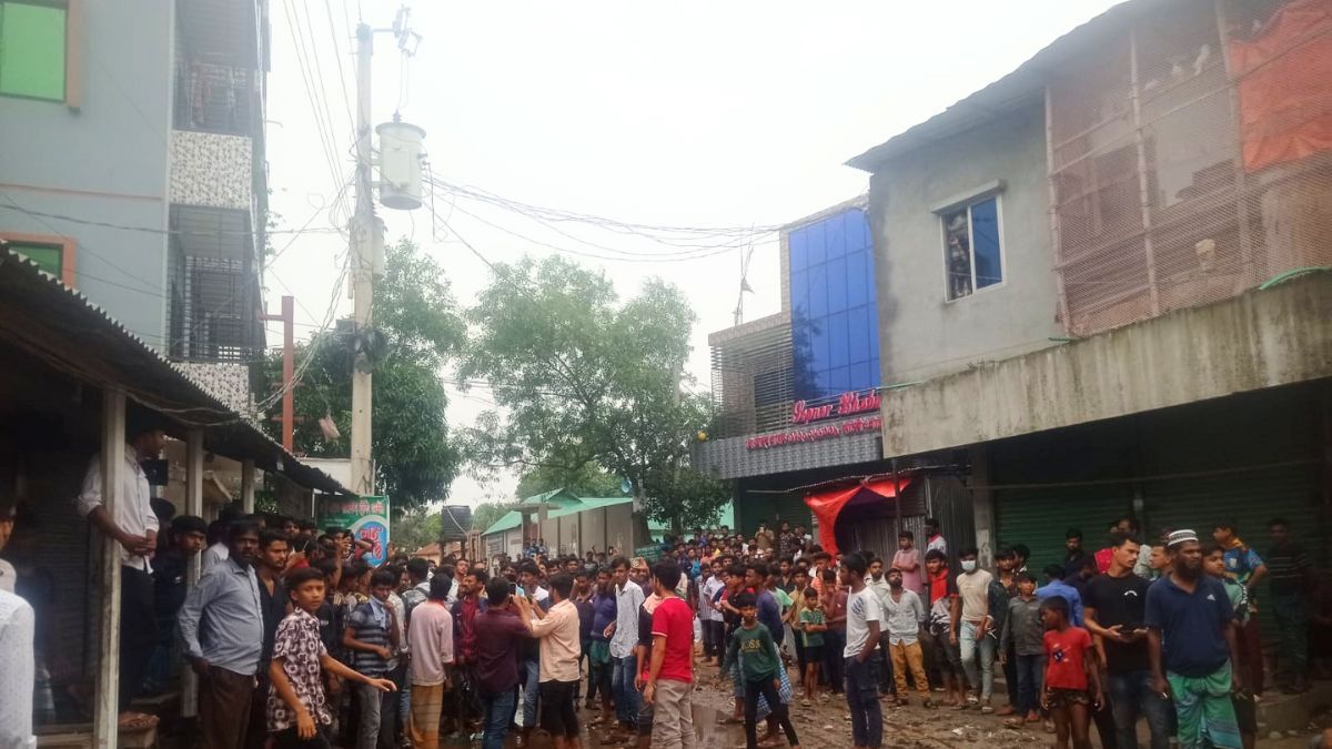 গাজীপুরে দফায় দফায় শ্রমিক-পুলিশ সংঘর্ষে আহত শতাধিক, আটক ২৩