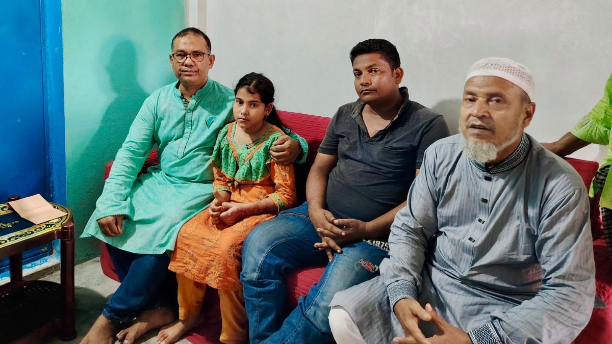 প্রয়াত শ্রমিক দল নেতার পরিবারের পাশে ব্যারিস্টার সায়েম
