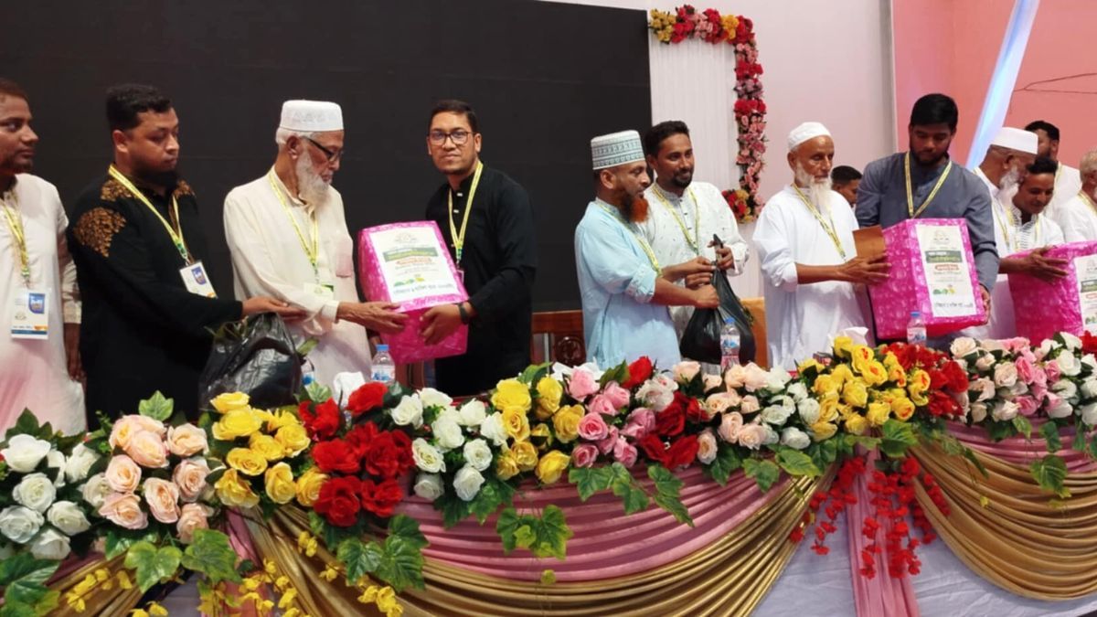 কৃতি শিক্ষার্থীদের পদচারণায় মুখর সোনাগাজী কামিল মাদ্রাসা