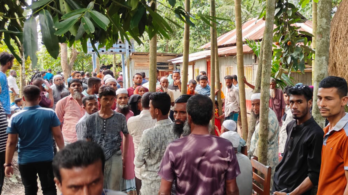 পটুয়াখালীতে সৎ মা ও শতবর্ষী দাদিকে গলা কেটে হত্যা
