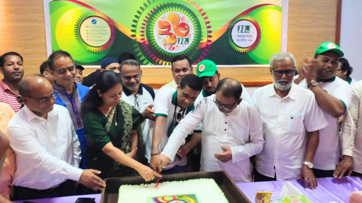 আলোচনা সভা ও কেক কেটে ঠাকুরগাঁওয়ে এনটিভির প্রতিষ্ঠাবার্ষিকী উদযাপন
