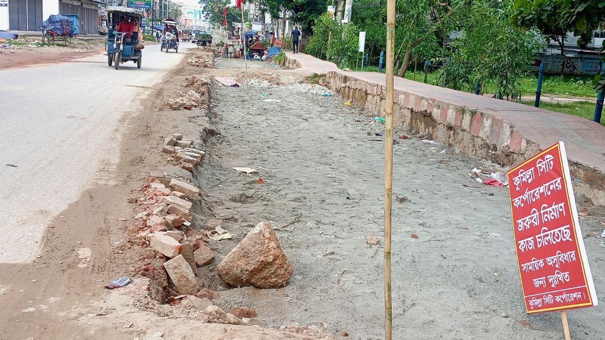 দীর্ঘদিনের ভোগান্তির অবসান, কুমেক সড়কে হচ্ছে দুই লেন