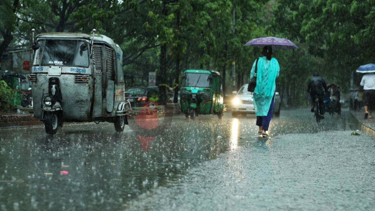 ২৪ ঘণ্টায় রাজধানীতে ৪৫ মিলিমিটার বৃষ্টি, ঝরতে পারে আজও