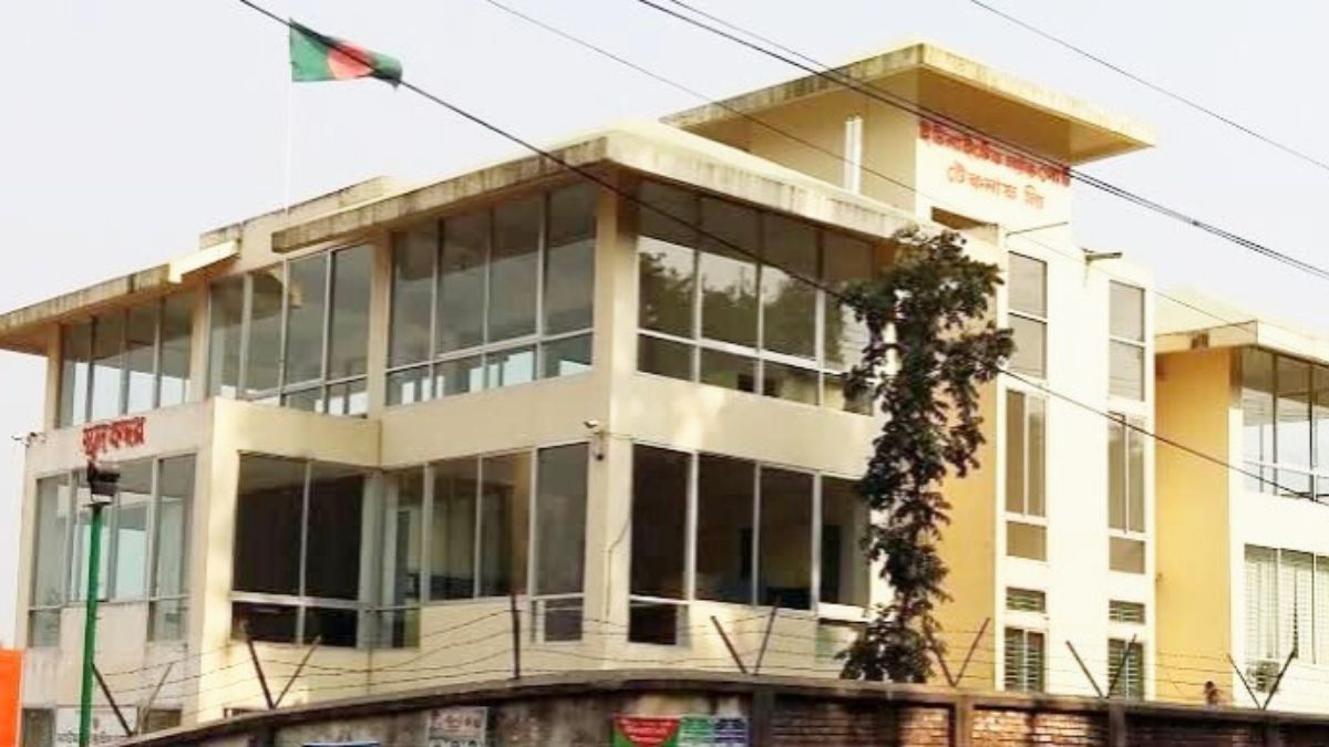 টেকনাফ স্থলবন্দরে সাড়ে ৩ মাস ধরে আমদানি-রপ্তানি বন্ধ