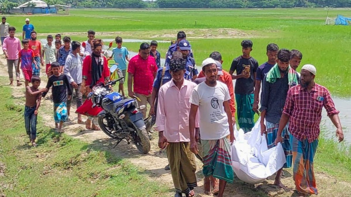 মহিপুরে গৃহবধূর ঝুলন্ত মরদেহ উদ্ধার