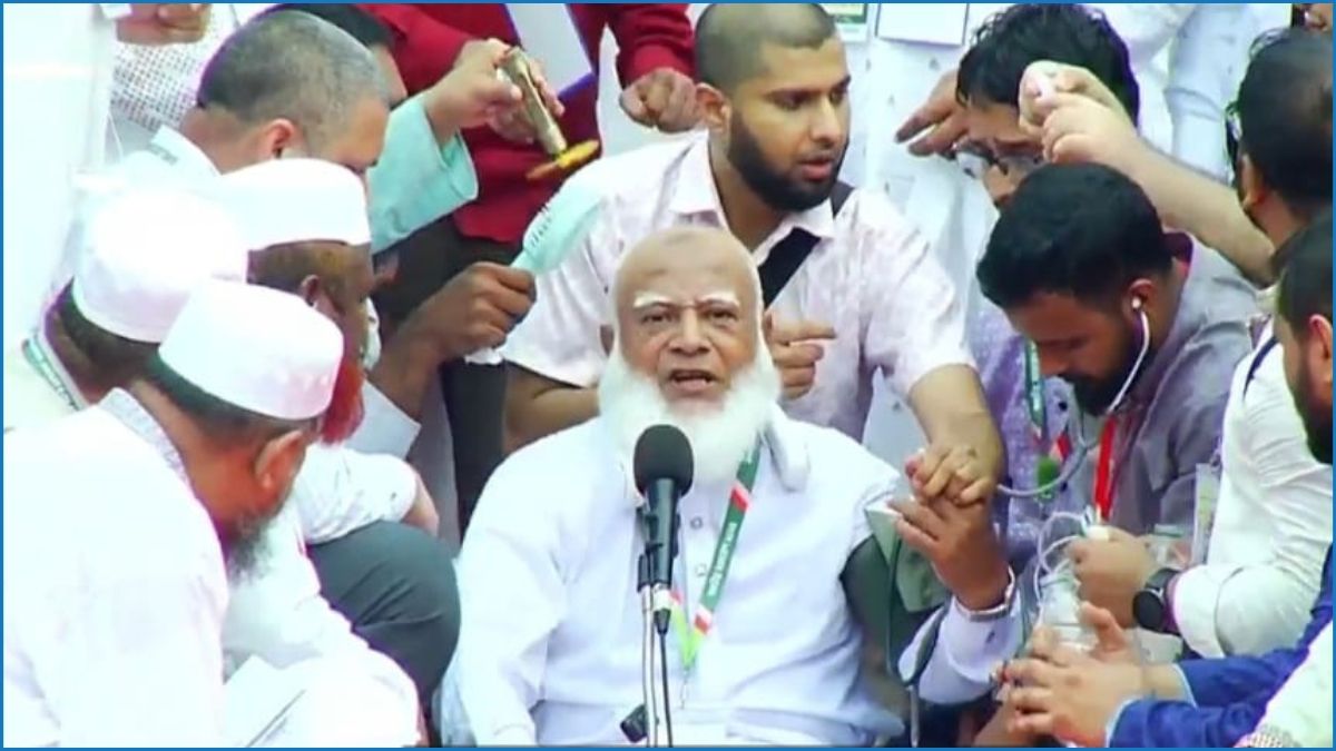 সমাবেশ মঞ্চে লুটিয়ে পড়লেন জামায়াত আমির