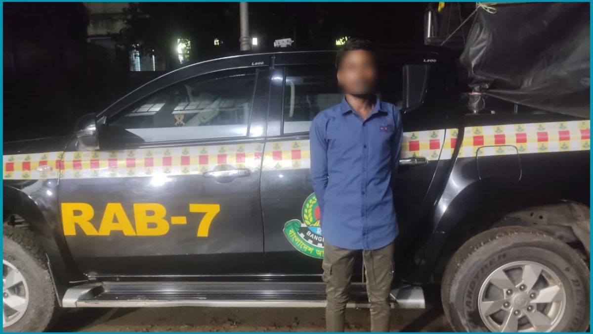 কুমিল্লার ১৬ মামলার পলাতক আসামি ফেনীতে গ্রেপ্তার