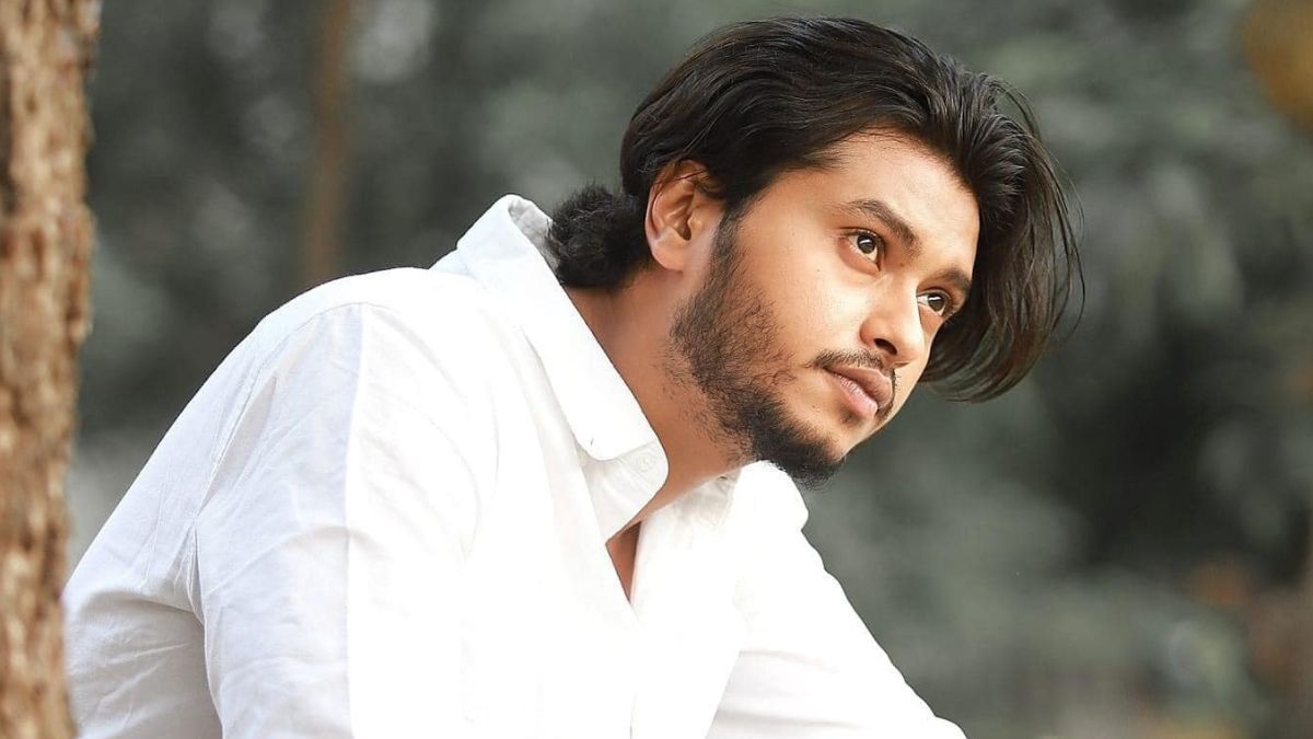 ধূমপান প্রসঙ্গ ঘিরে গুঞ্জন, আরশ খান জানালেন সুস্থ আছেন