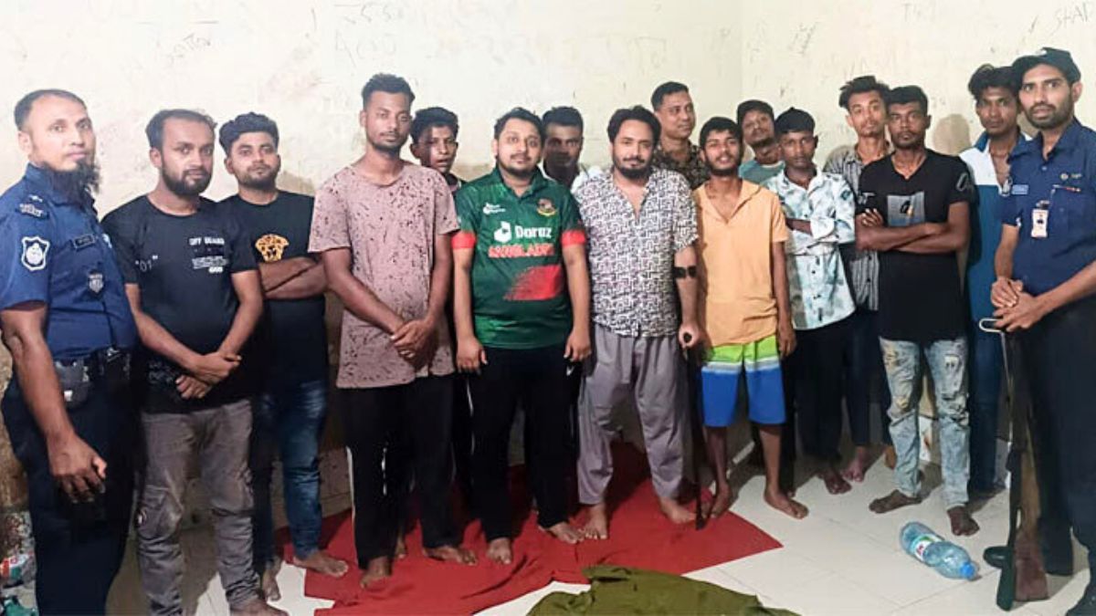 কুমিল্লায় ঝটিকা মিছিল : কার্যক্রম নিষিদ্ধ আ.লীগের  ২০ নেতাকর্মী গ্রেপ্তার