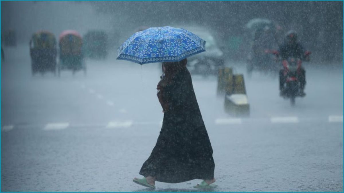 দেশের বিভিন্ন স্থানে ভারি বৃষ্টির পূর্বাভাস