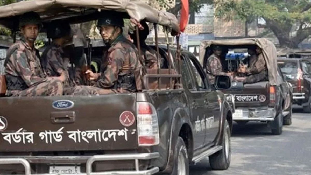 রাকসু নির্বাচনে নিরাপত্তায় ৫ প্লাটুন বিজিবি মোতায়েন