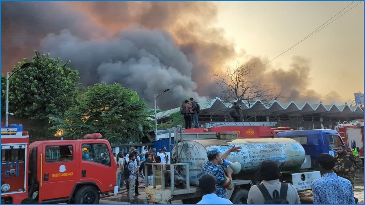 শাহজালাল বিমানবন্দরে ভয়াবহ আগুন, নিয়ন্ত্রণে ৩৬ ইউনিট