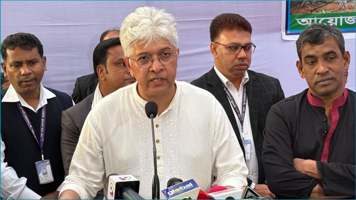 চিনি গুদামে মজুত থাকলে আমদানি করা হবে না : শিল্প উপদেষ্টা