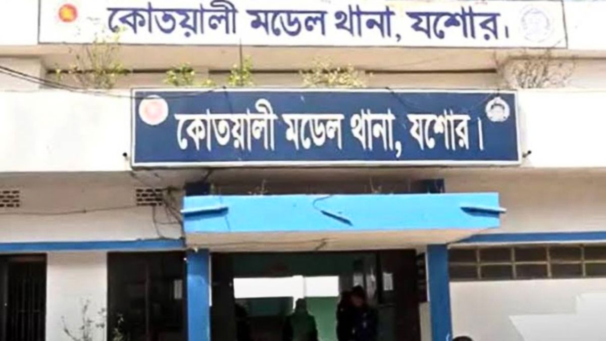 যশোরে পিতার সামনে ছেলেকে হত্যা মামলার আসামি গ্রেপ্তার