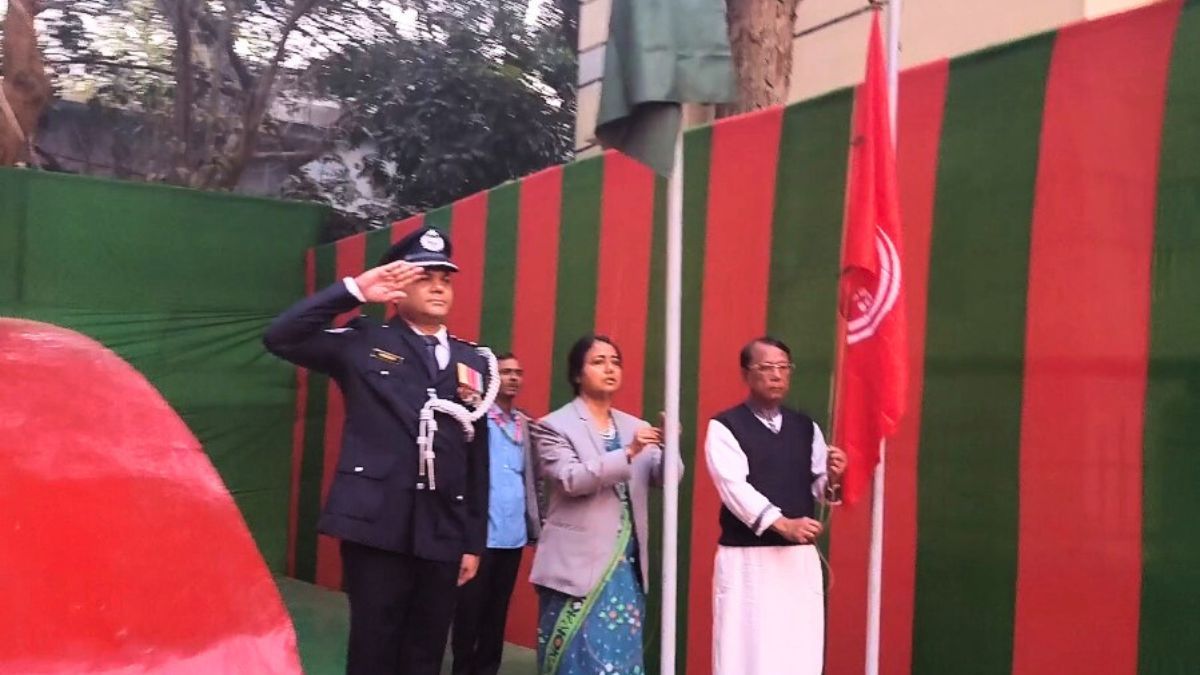 মানিকগঞ্জে নানা আয়োজনে বিজয় দিবস পালিত