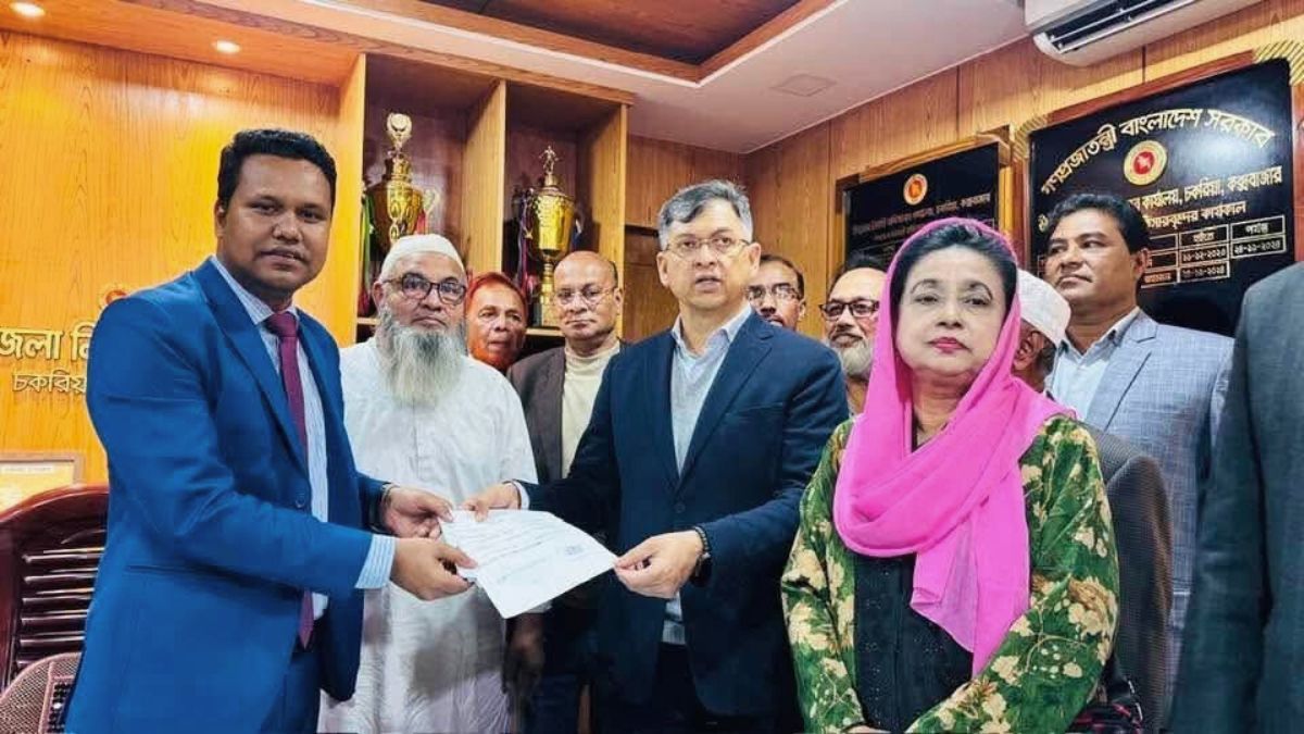 কক্সবাজার-১ আসনে বিএনপি নেতা সালাহউদ্দিনের মনোনয়নপত্র জমা