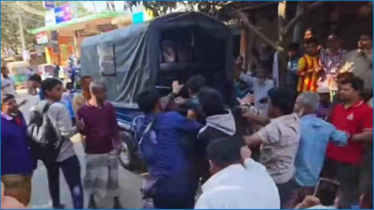 বগুড়ায় ভূয়া ম্যাজিস্ট্রেট আটক