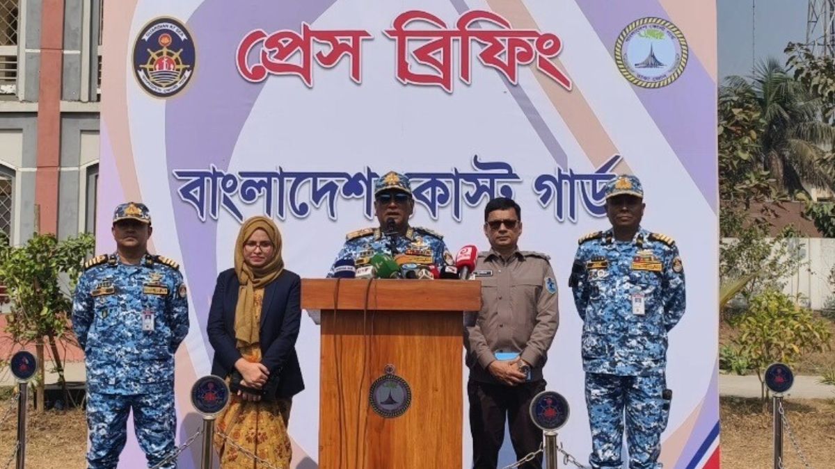 চাঁদপুরে ২২ ভোটকেন্দ্রে কোস্ট গার্ড মোতায়েন