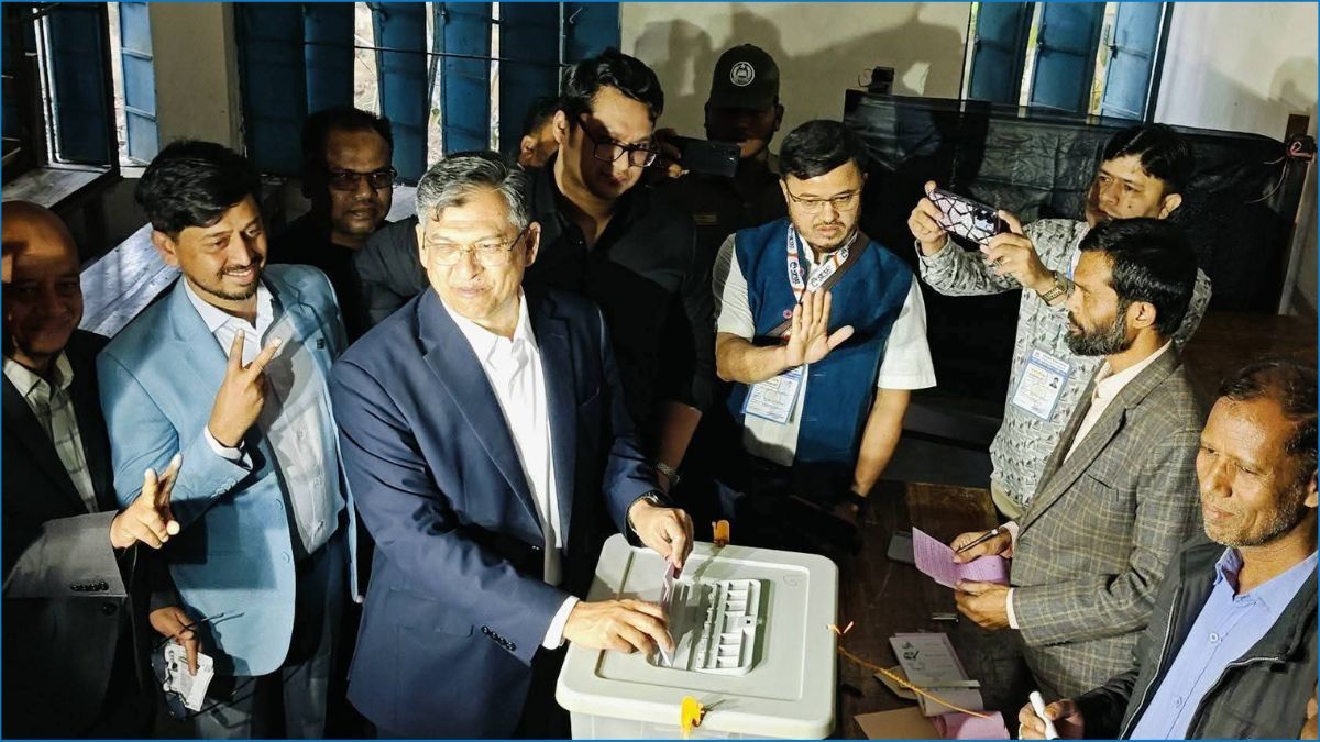 একটি দলের যেকোনো উপায়ে ক্ষমতায় যাওয়ার তাড়না কাজ করছে : সালাহউদ্দিন