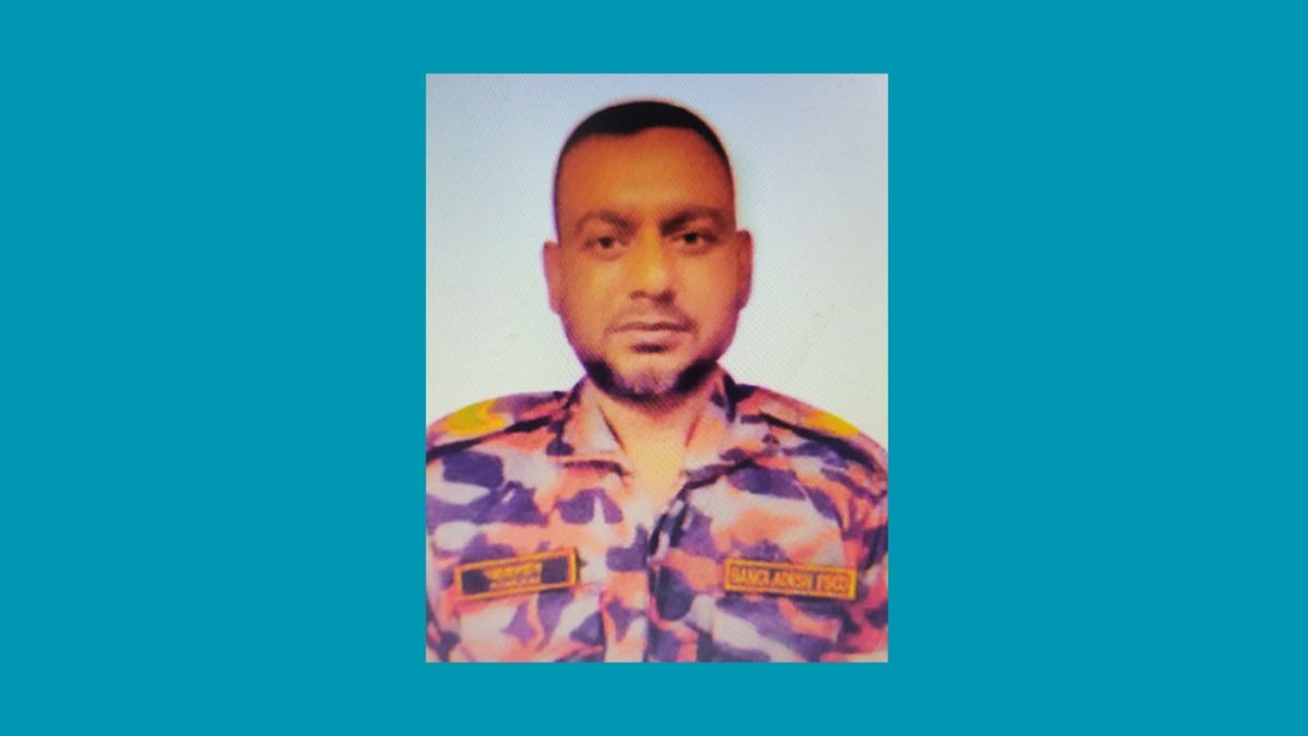 বগুড়ায় সড়ক দুর্ঘটনায় ফায়ার সার্ভিস কর্মী নিহত