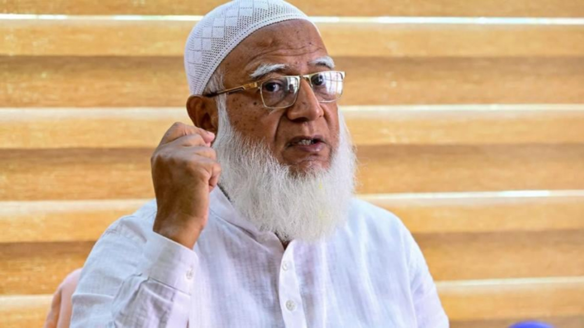 সংস্কার পরিষদের শপথ বর্জন করে জুলাই গণ-অভ্যুত্থানকে অবজ্ঞা করেছে বিএনপি : জামায়াত আমির