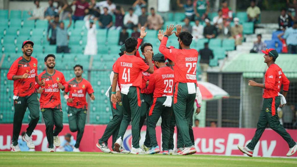 রেকর্ড গড়ে নিউজিল্যান্ডকে হারাল টাইগাররা