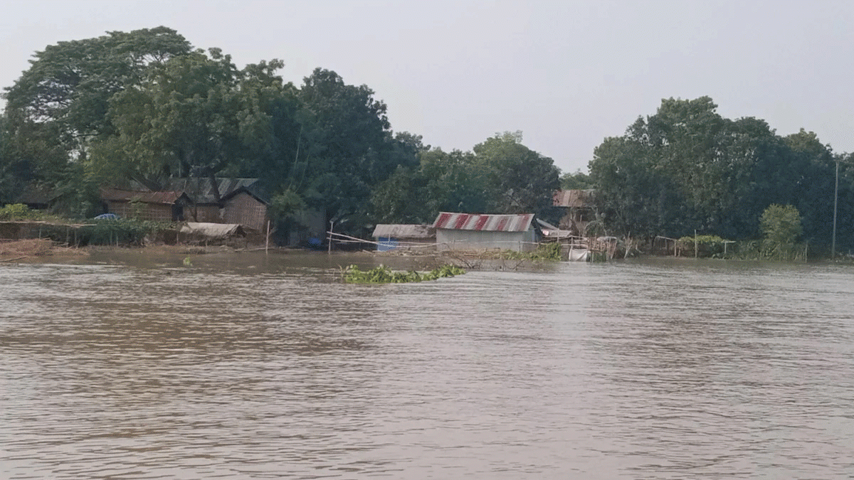 সাত নদীর পানি বিপৎসীমার ওপরে, বিভিন্ন অঞ্চলে  বন্যার শঙ্কা