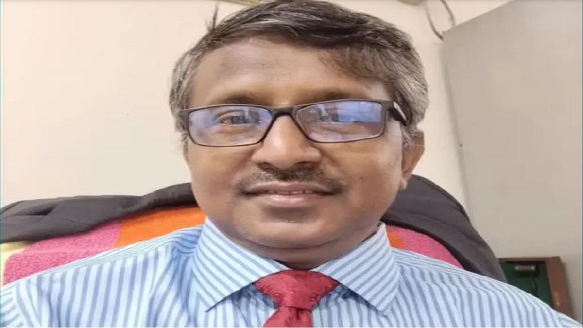 ফেসবুকে বিচারপতিদের ভাবমূর্তি ক্ষুণ্ন: সহকারী রেজিস্ট্রার বরখাস্ত