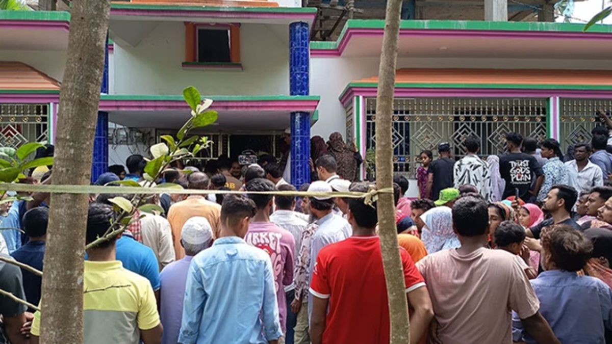 গাজীপুরে পাঁচ খুন: ফোরকান স্বজনকে ফোনে জানান হত্যাকাণ্ডের খবর