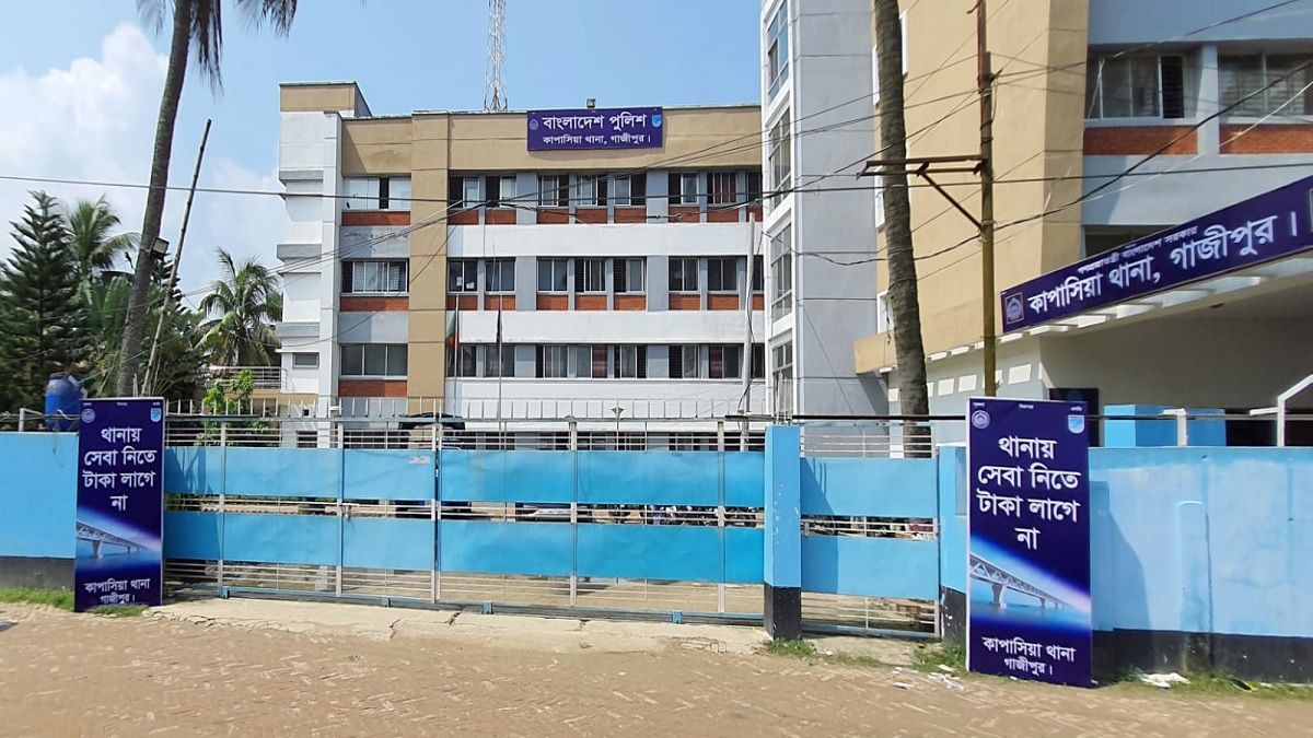 গাজীপুরে একই পরিবারের পাঁচজনকে গলা কেটে হত্যা