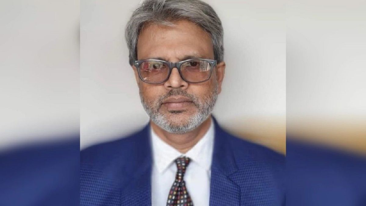 ঢাবি প্রক্টরের পদত্যাগ