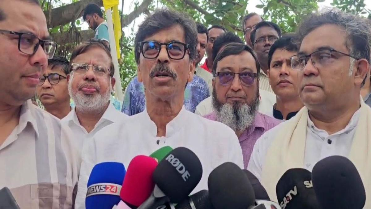 দেশে কোরবানির পশুর সংকট নেই: প্রাণিসম্পদ মন্ত্রী