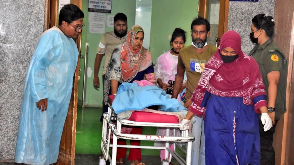 সাত দিন মৃত্যুর সঙ্গে লড়ে  হার মানল রেশমি