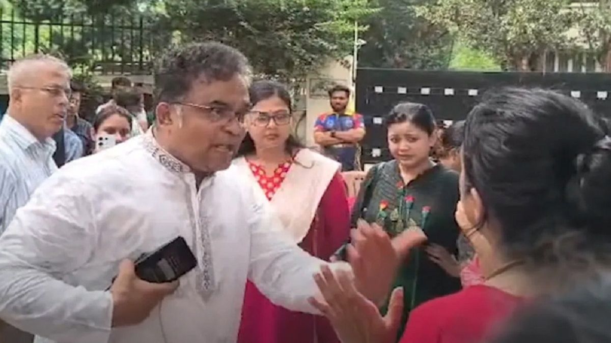 জাবিতে শিক্ষার্থীদের সঙ্গে উপাচার্যের বাগবিতণ্ডা