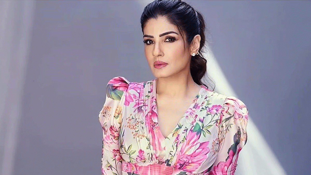 বাড়িতে মবের শিকার হয়েছিলেন বলিউড অভিনেত্রী রাবিনা ট্যান্ডন