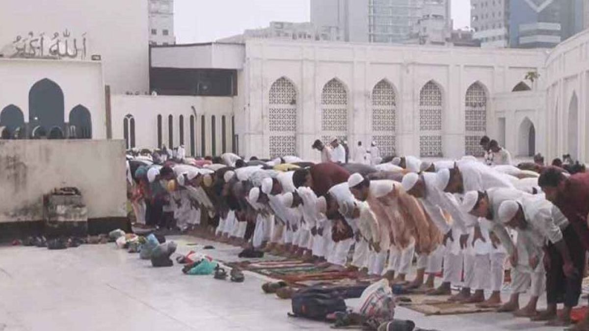 বায়তুল মোকাররমে ঈদুল আজহার জামাত অনুষ্ঠিত, মুসল্লিদের ঢল
