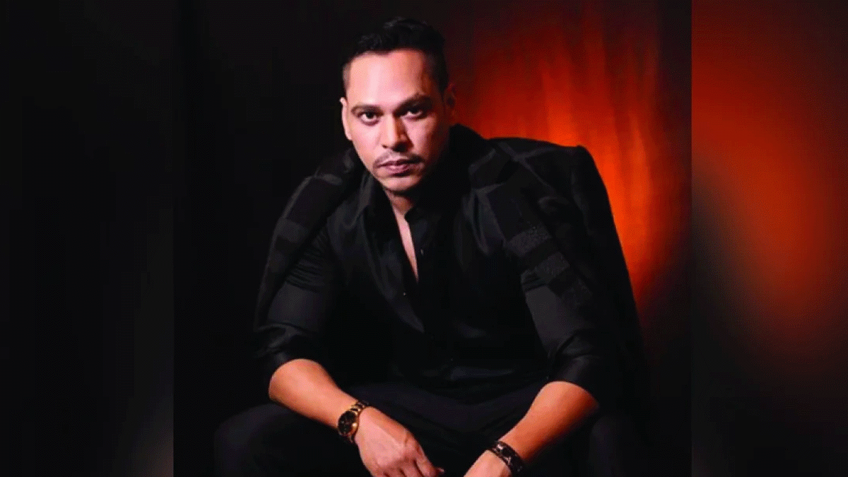 সুমন ফারুকের উপস্থিতিতে মুখরিত ‘মাসুদ রানা’র বিশেষ প্রদর্শনী