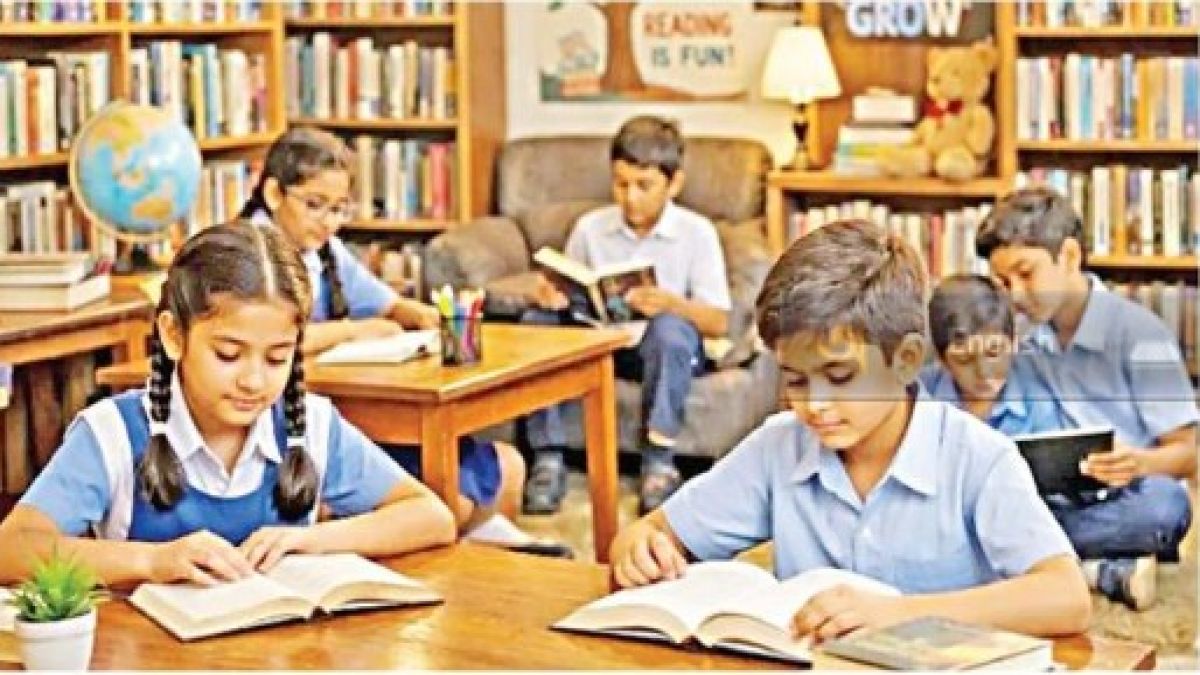 স্কুল লাইব্রেরি: জ্ঞানের নীরব আলোকবর্তিকা