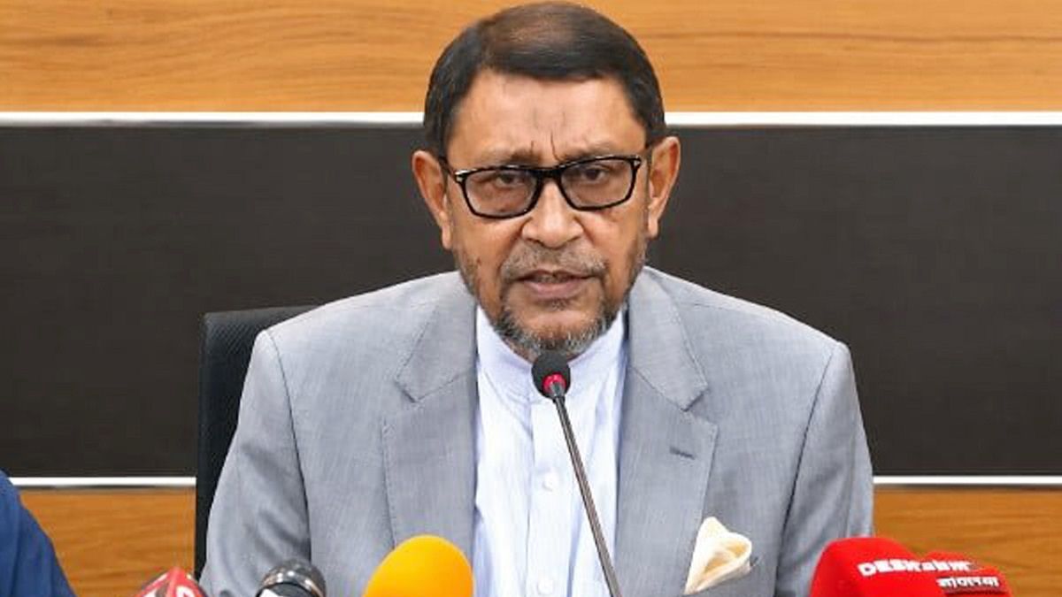 ‘ডেঙ্গু পরীক্ষায় ৮০ শতাংশ ছাড়, ডাক্তারের ফি না নেওয়ার নির্দেশ’