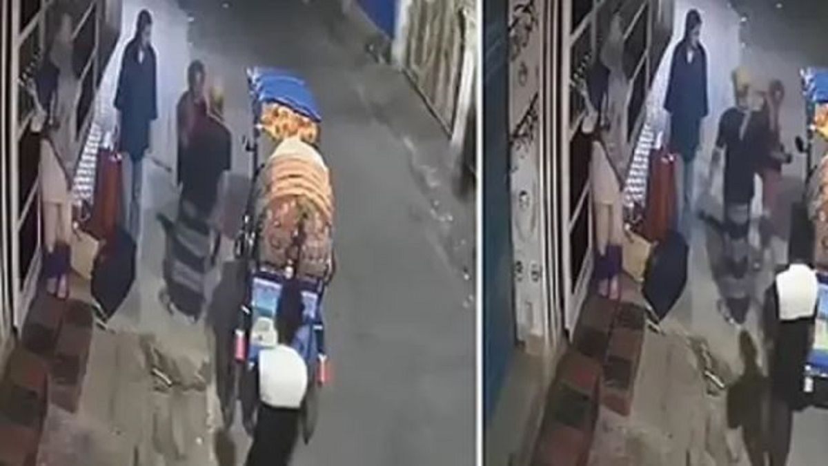 মোহাম্মদপুরে চাপাতি ঠেকিয়ে ছিনতাই : দুই আসামি ৩ দিনের রিমান্ডে