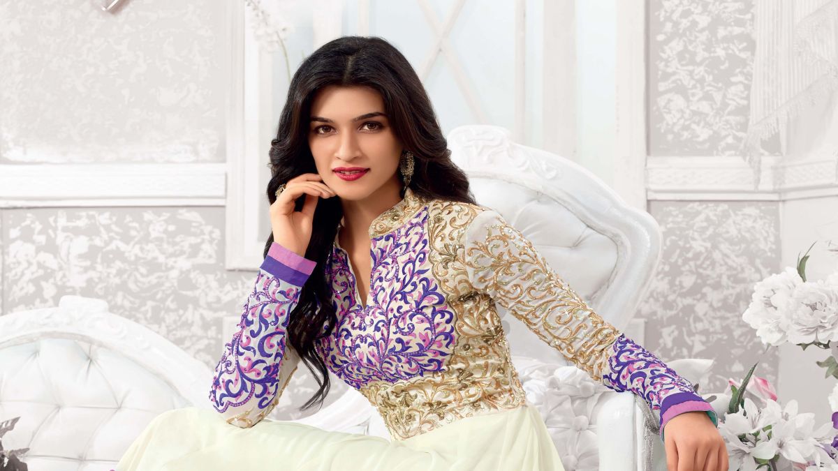 ‘ককটেল ২’ এর ফিটনেস রহস্য জানালেন কৃতি