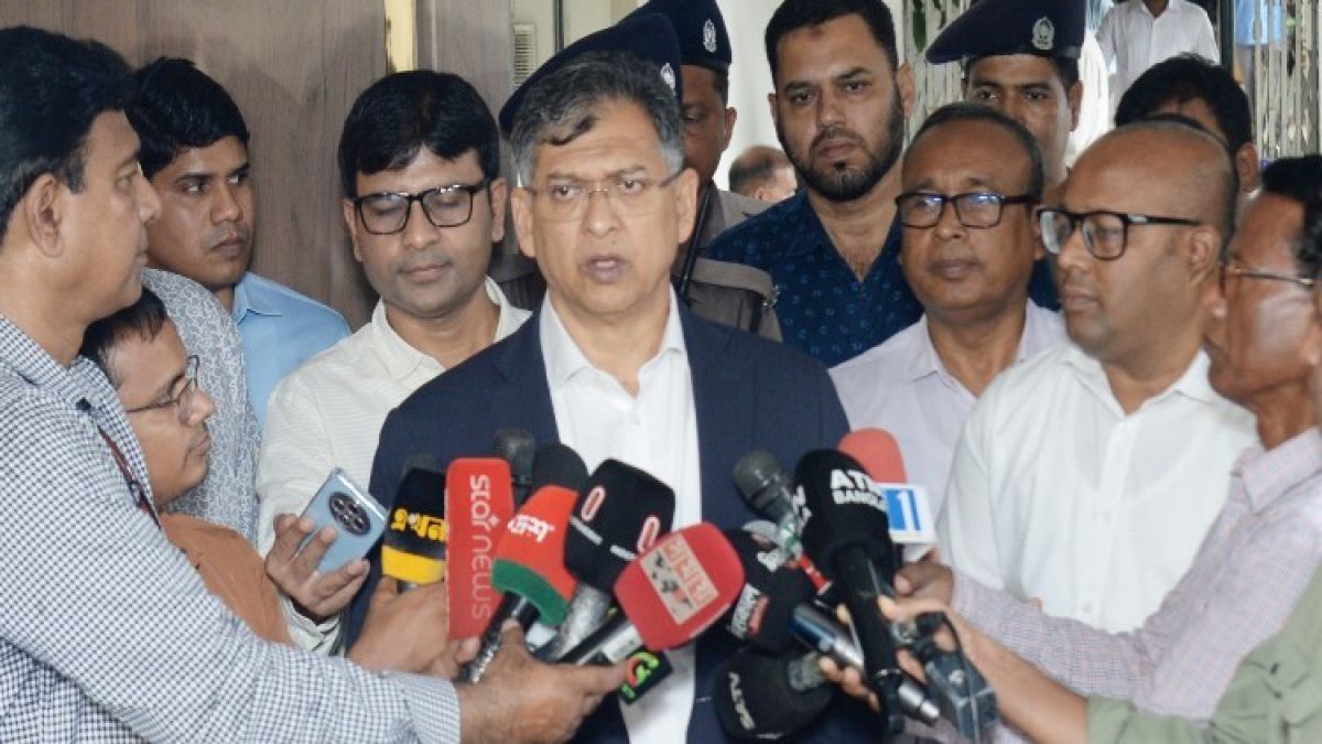 সীমান্তে পুশ ইন ঠেকাতে সতর্ক বিজিবি: স্বরাষ্ট্রমন্ত্রী