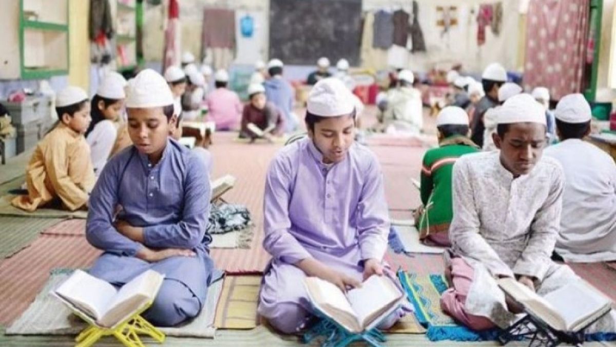 অভিভাবক ও কর্তৃপক্ষের সতর্কতা জরুরি