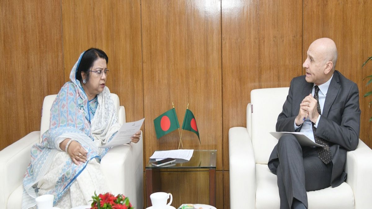 ঢাকা-রোম ফ্লাইট বাড়ানোর আশ্বাস ইতালির রাষ্ট্রদূতের